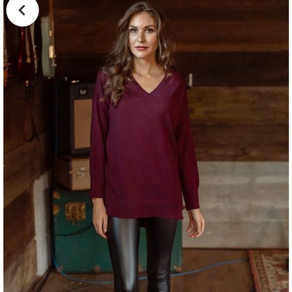 Evy’s Tree Shiloh Sweater - Picture 1 of 8